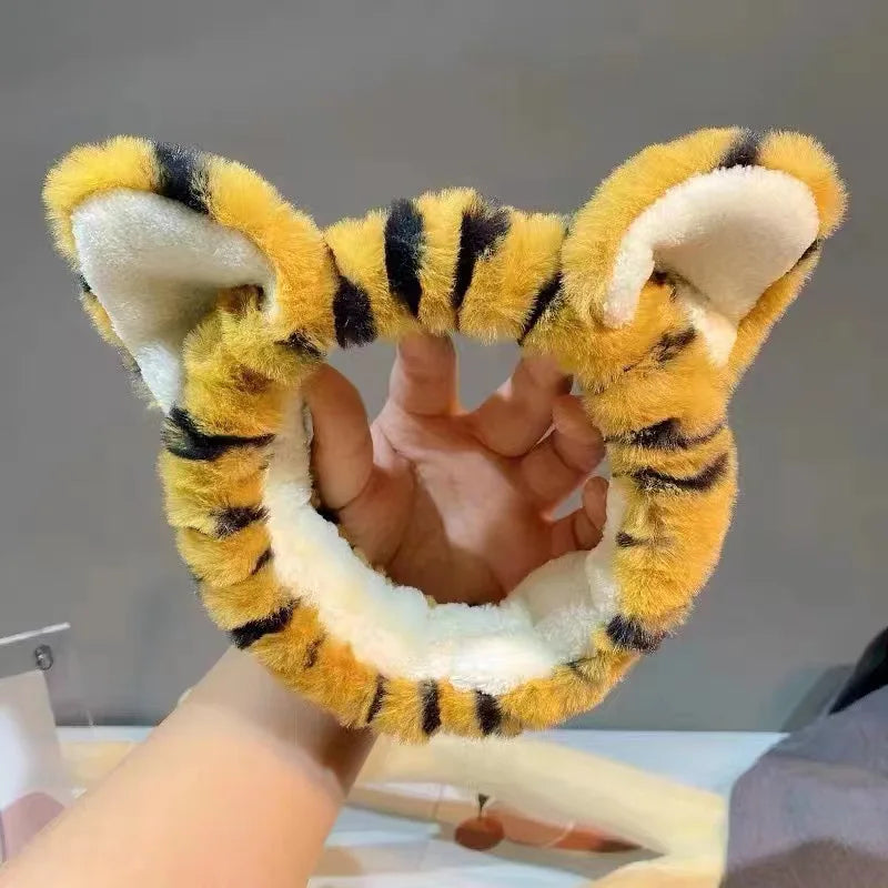 Cartoon Giraffe Cute Plush Bath Headband Wash Face Hair Hoop Hairbands Wristband for Bathroom Soft Remover Skin Care for Women