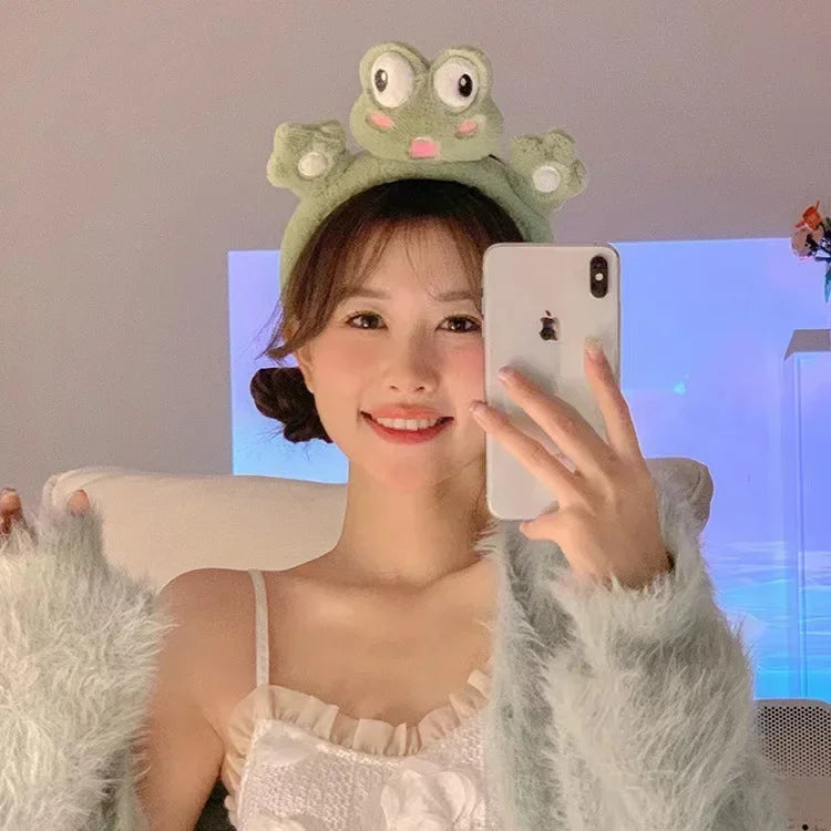Cute cartoon frog headband women wash face hair accessories autumn and winter plush children daily need gift headband