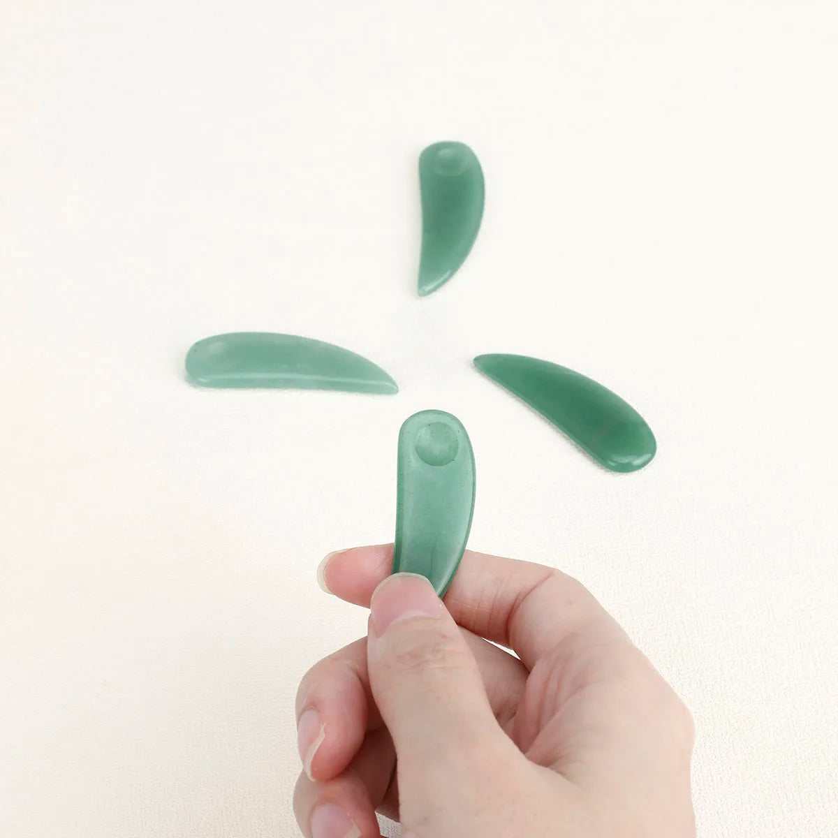Jade Facial Mask Spoon Makeup Spatula Skin Care Cosmetic Spoon Reusable Applicator Beauty Scoop for Facial Cosmetic Face Mask